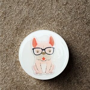 Stylish White Dog-Themed Phone Holder